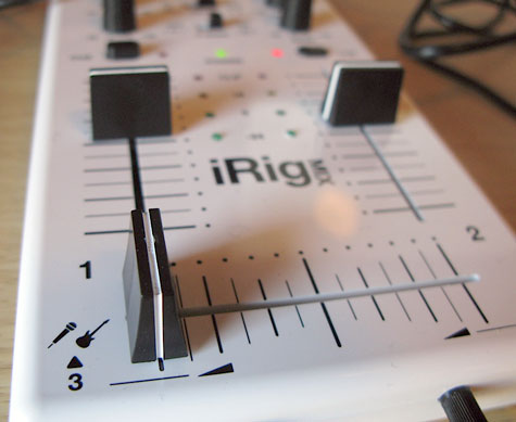 4074-iRig