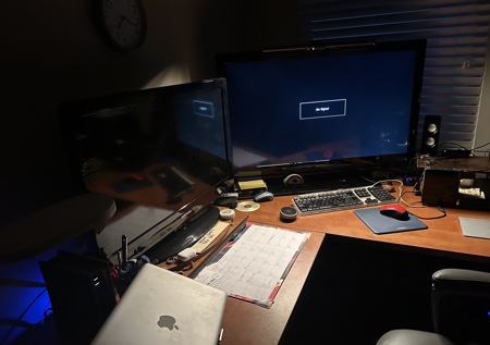 UPDATED REVIEW - The Goldilocks of Monitor Lamps - BenQ ScreenBar Halo -  HighTechDad™